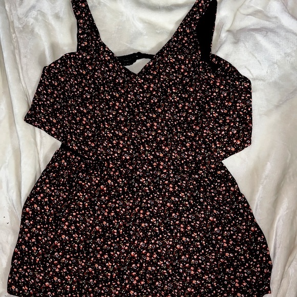 Romper - Picture 1 of 1